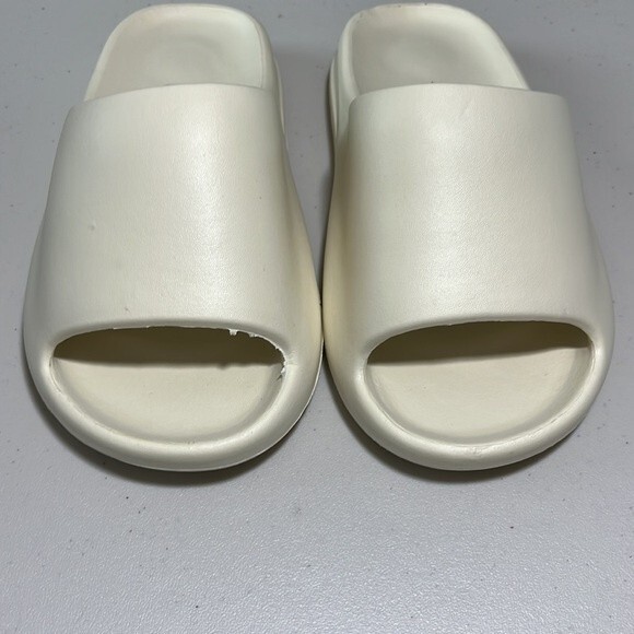 Cloud Cushion Shoes Off White Size 7 NWT - Picture 5 of 9